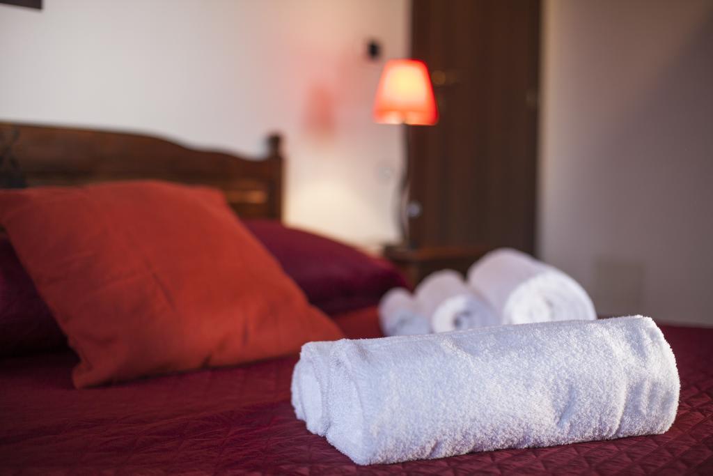 B&B Casale Siciliano Di Miryam Tiralongo Avola Eksteriør billede